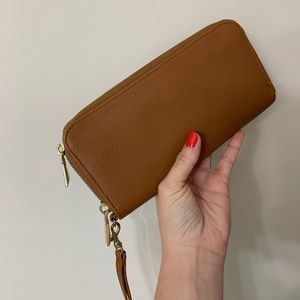 Target wrist wallet